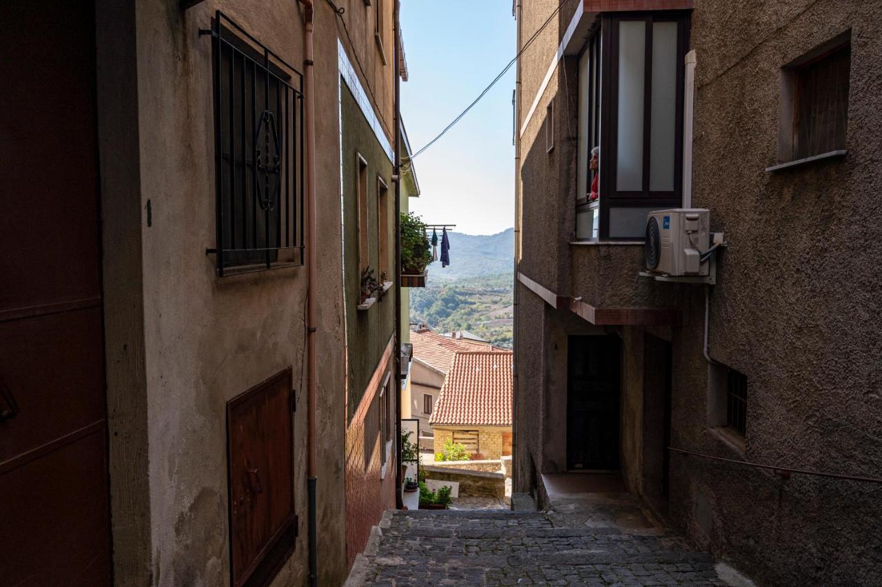 Piazza Laurino Apartments Basic Excursions Alto Cilento Pellegrinaggio Giubilare Luaran gambar