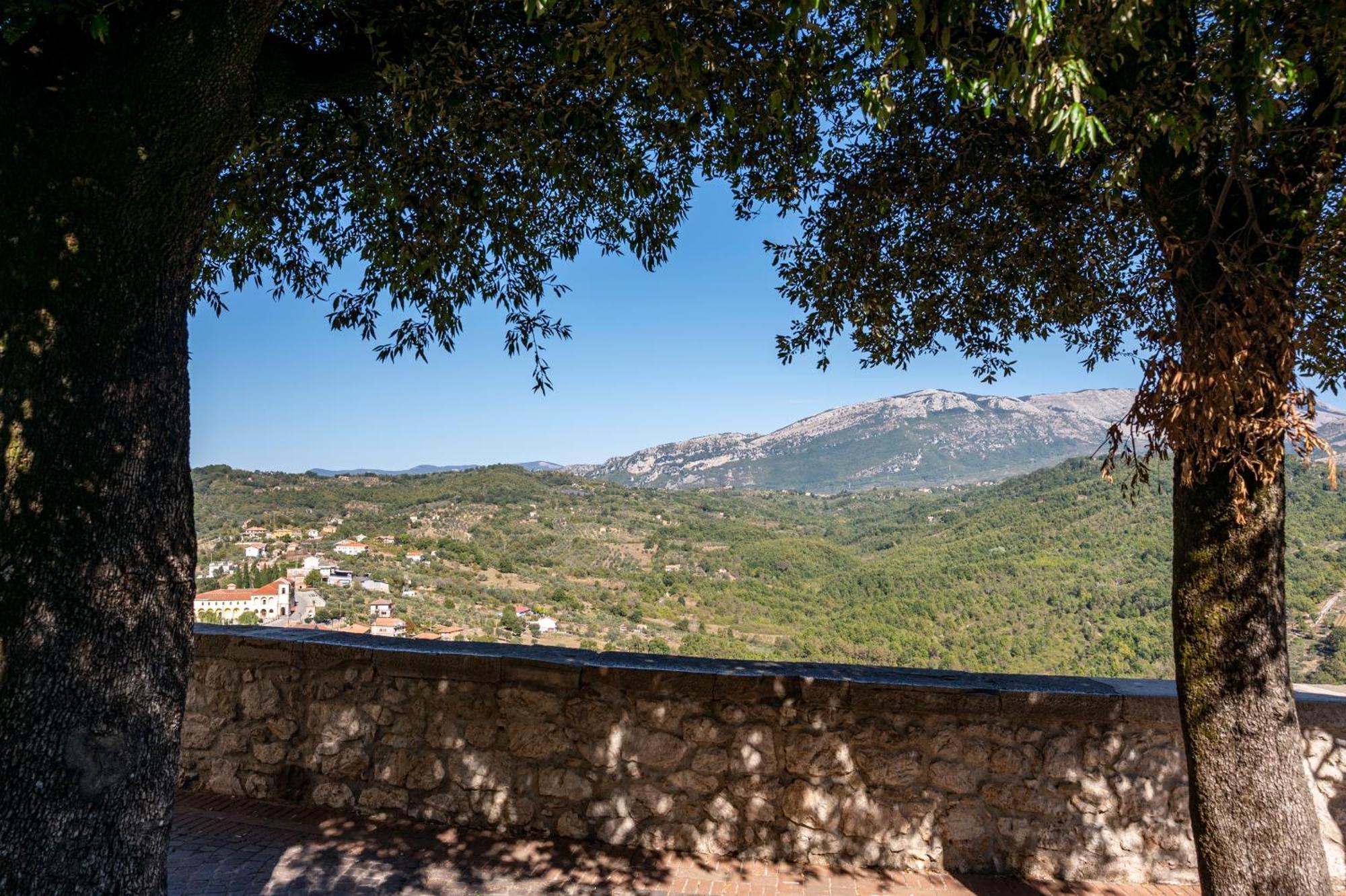 Piazza Laurino Apartments Basic Excursions Alto Cilento Pellegrinaggio Giubilare Luaran gambar